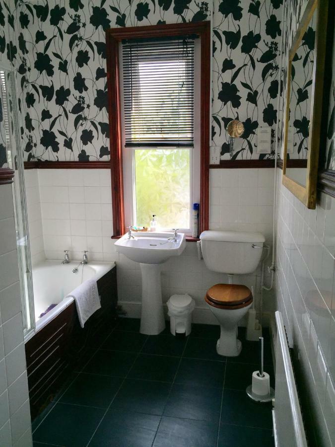 Brook House Bed and Breakfast Broadway  Esterno foto