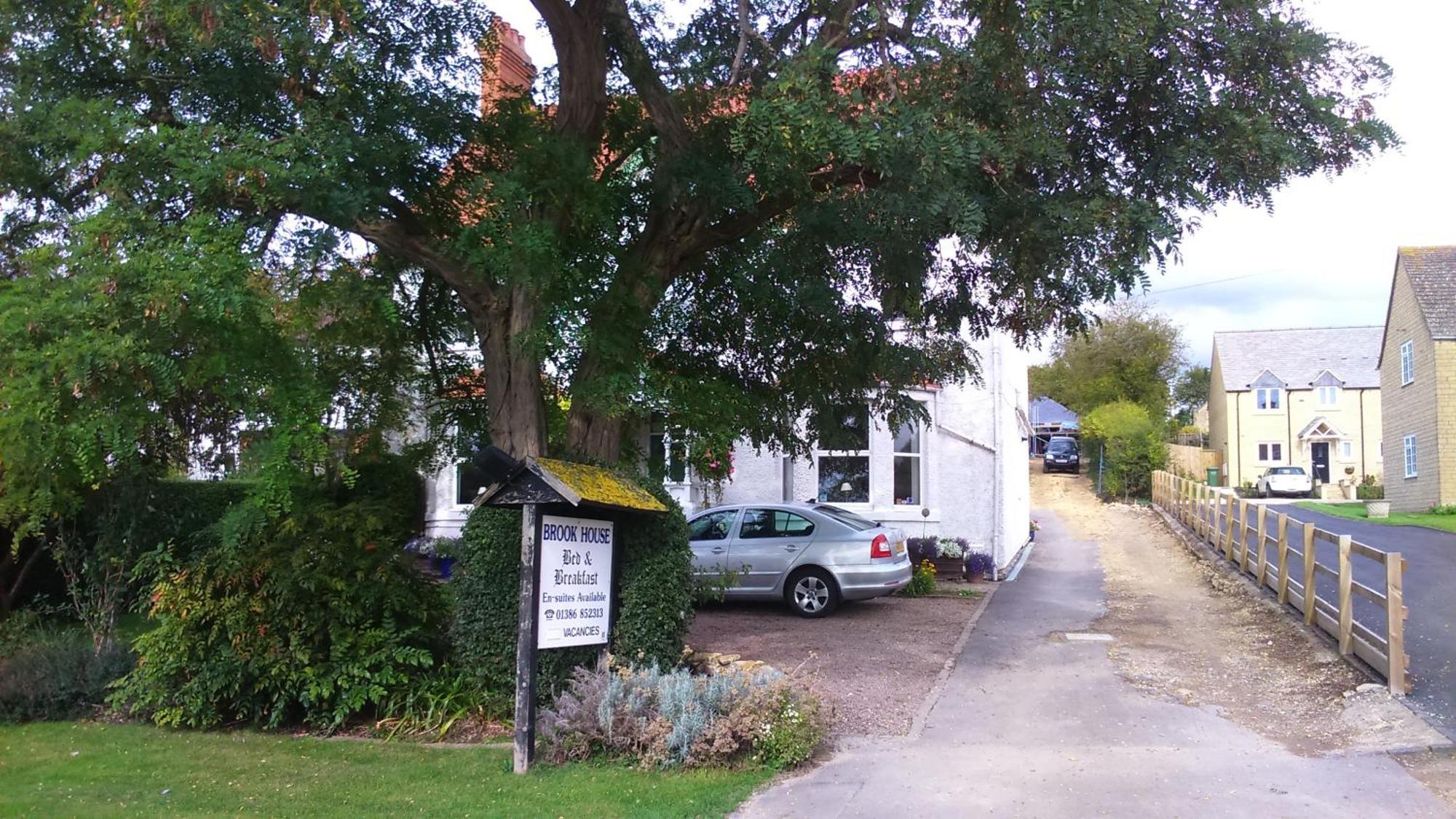 Brook House Bed and Breakfast Broadway  Esterno foto